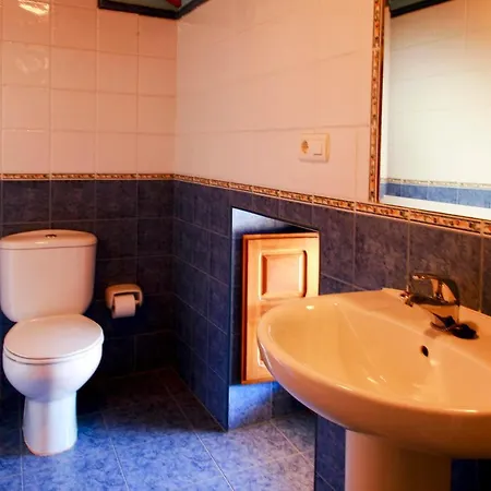 Casa De Aldea Cuendias Nyaraló *