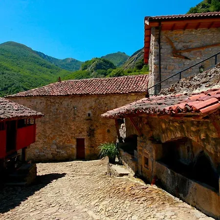 Nyaraló Casa De Aldea Cuendias