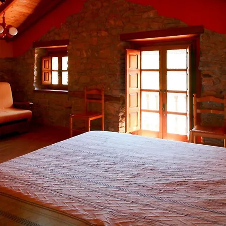 Casa De Aldea Cuendias Nyaraló